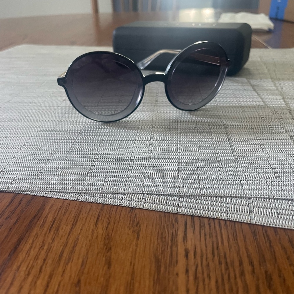 KREWE Black Sunglasses with Matte Finish and Metal Bridge